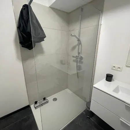 Le Pre Sous L Eau - Moderna